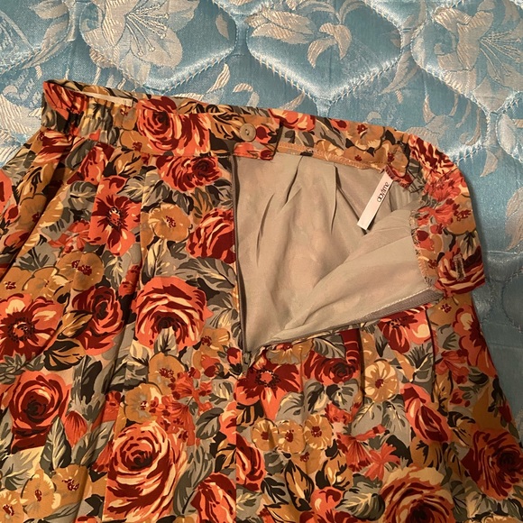 Vintage floral skirt with Rose print - Picture 3 of 6